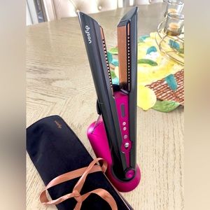 DYSON HAIR STRAIGHTENER!